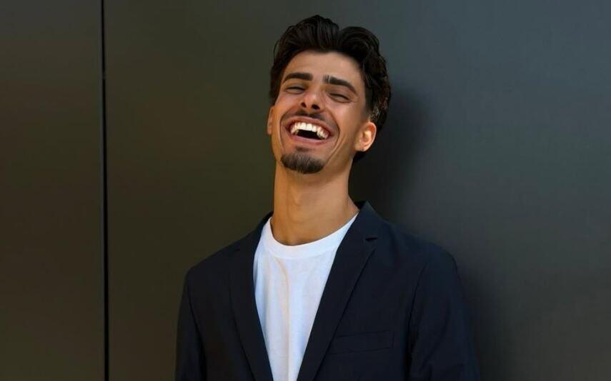Secret Story Como assim? Diogo Maia tatua Numeiro… no peito! (VÍDEO)