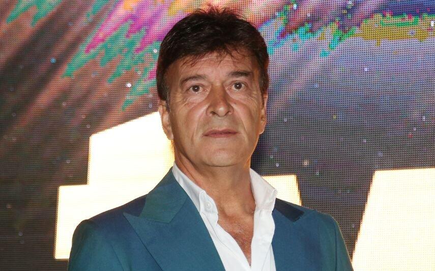 Tony Carreira Orgulhoso da gala da Associação Sara Carreira em Paris