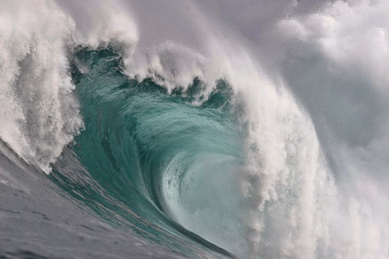Cientistas alertam para tsunamis causados pelo recuo glaciar