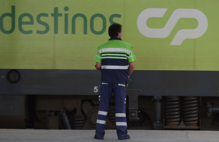 Lucro da CP mais do que duplica em 2025 para 4,8 ME