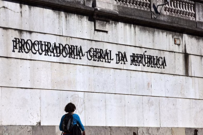 Fraudes com cursos de português para imigrantes denunciadas, Ministério Público investiga