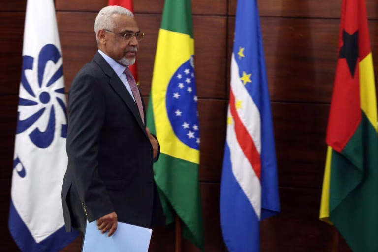 Guiné Equatorial prepara-se para assumir próxima presidência da CPLP - ex-secretário-executivo