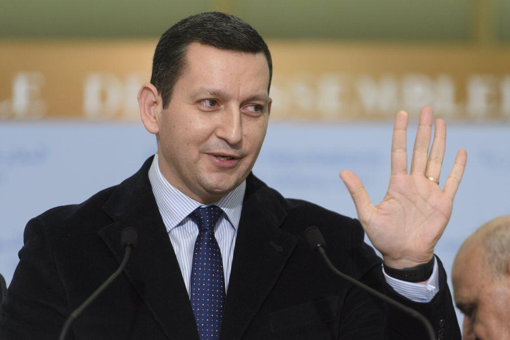 Ex-porta-voz de Assad reintegrado no corpo diplomático da Síria