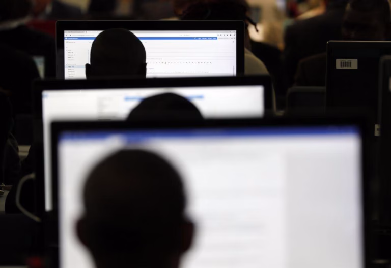 Moçambique quer instalar Internet de banda larga em 301 localidades rurais