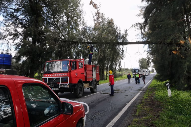 Homem morre em carro submerso em linha de água no concelho de Serpa