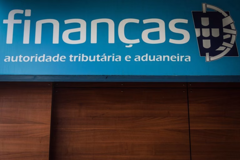 Finanças alteram modelo de impressão e comunicações com contribuintes