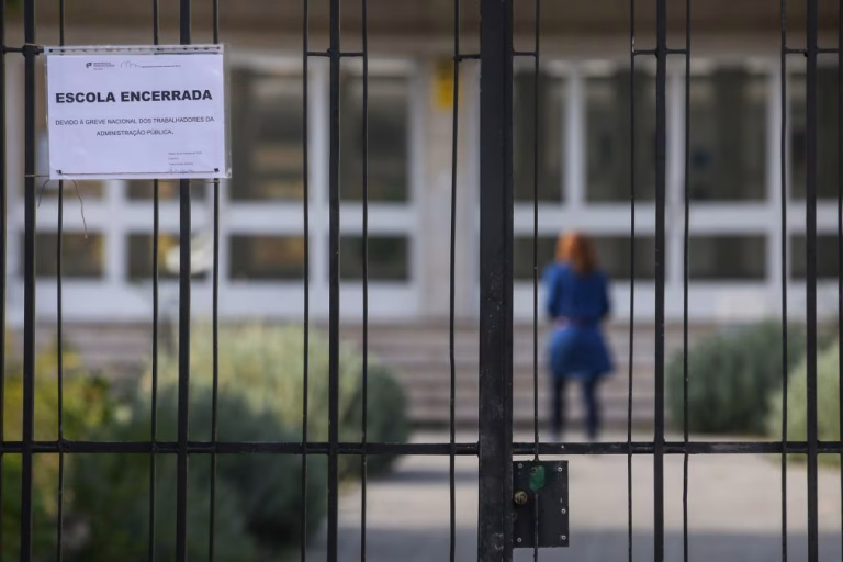 Mau tempo: Pelo menos 157 escolas encerraram