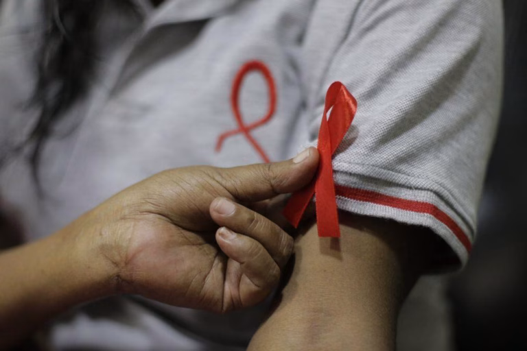 Discriminação a pessoa com VIH em Angola pode ter coimas até 47,2 mil euros