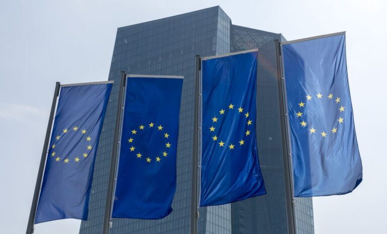 Salários negociados com aumentos a estabilizar nos 2,6% em 2026 - BCE