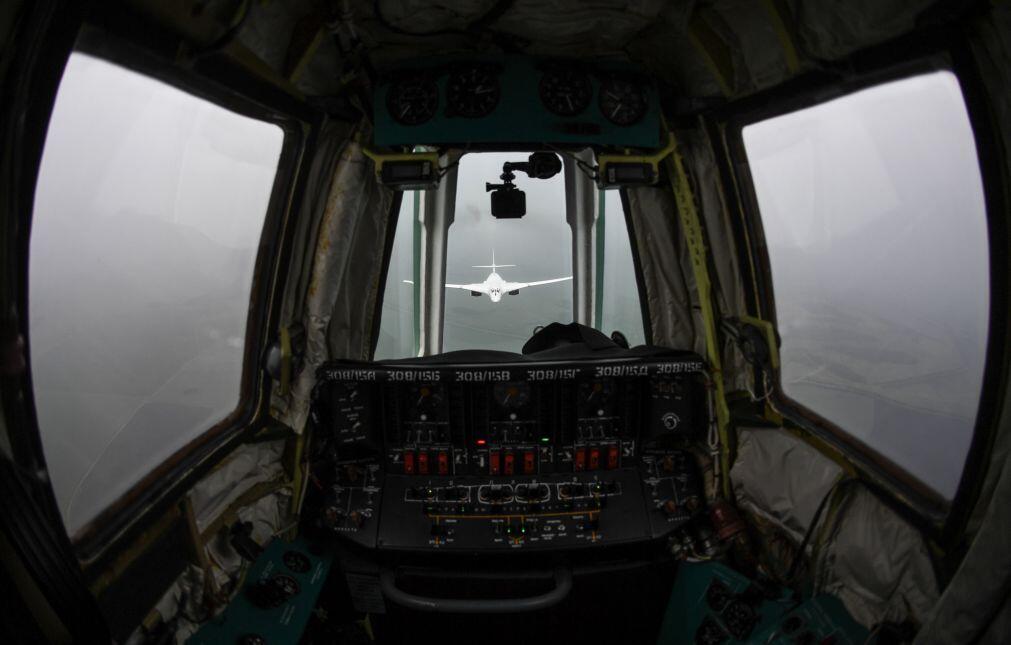 Rússia realizou patrulhas com bombardeiros no Mar de Barents e da Noruega