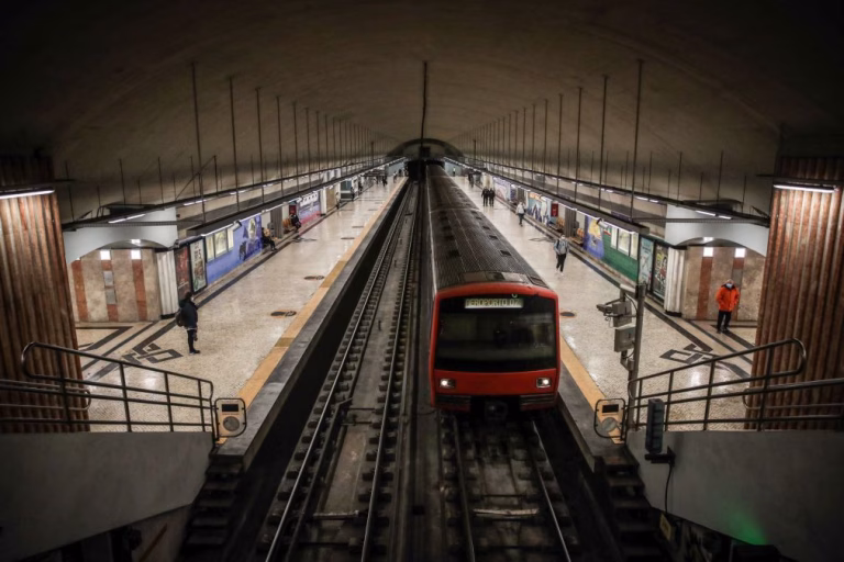 Desconvocada greve do Metropolitano de Lisboa prevista para terça-feira - Sindicato