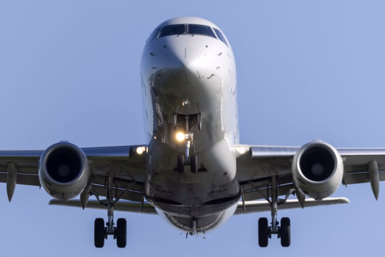 Tráfego aéreo global recua 2,2% em maio - IATA