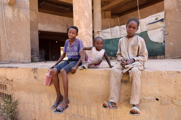 Sudão: Cerca de 17 milhões de crianças precisam de ajuda humanitária - Unicef