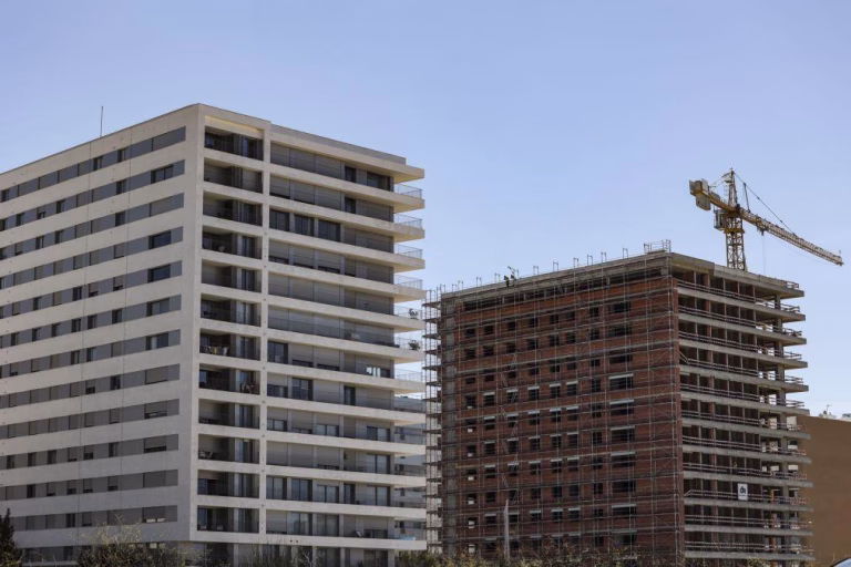 Preços da habitação desaceleram no 1.º trimestre pela 1.ª vez em quase 2 anos -- INE