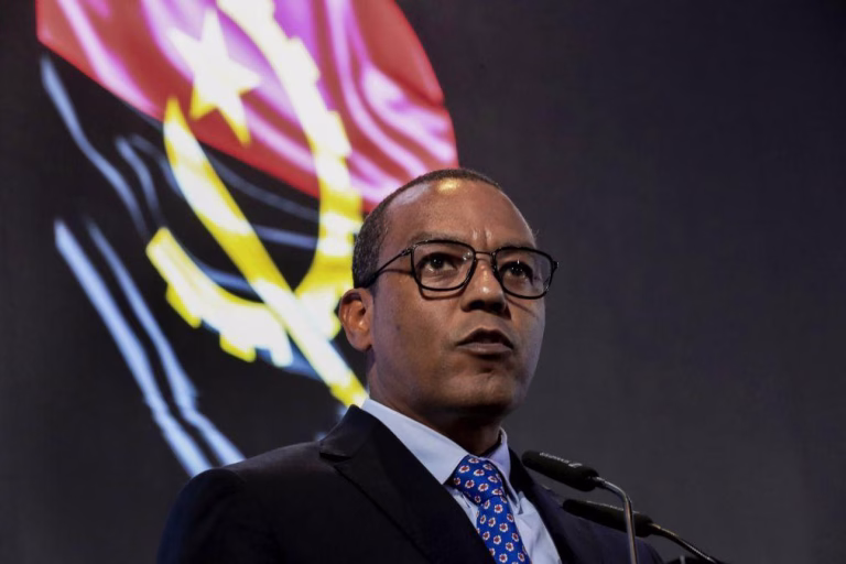 Luanda inaugura fábrica com capacidade para montar mais de 20.000 veículos/ano