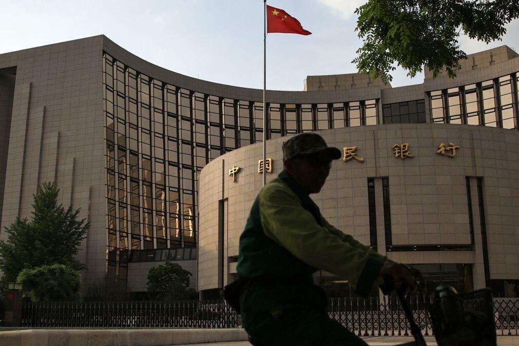 China mantém taxa de juro de referência em 3% pelo 14.º mês consecutivo