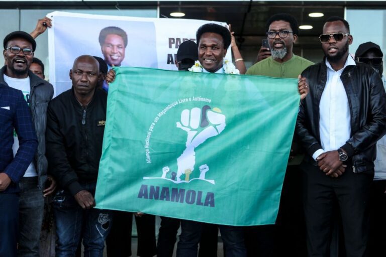 Político moçambicano Venâncio Mondlane eleito presidente da Anamola