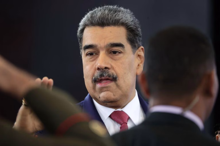 EUA autorizam Governo da Venezuela a pagar a defesa de Maduro e da sua mulher