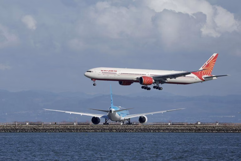 Air India suspende sete rotas internacionais devido à crise no combustível