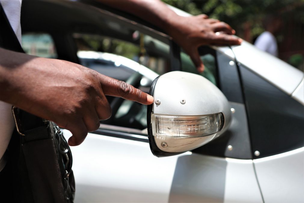 Polícia moçambicana avisa que vai passar a deter quem vende peças roubadas de viaturas