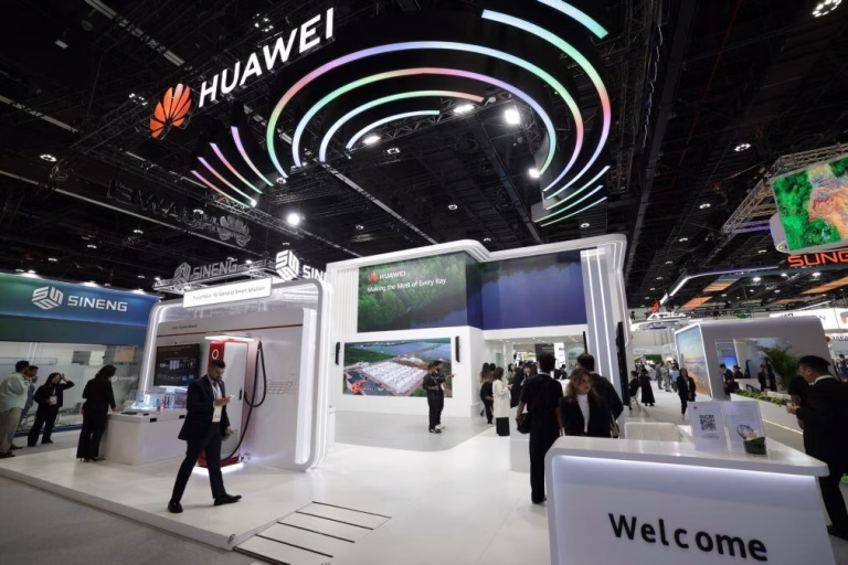 Lucro da chinesa Huawei sobe 8,73% em 2025 para 8,450 milhões de euros