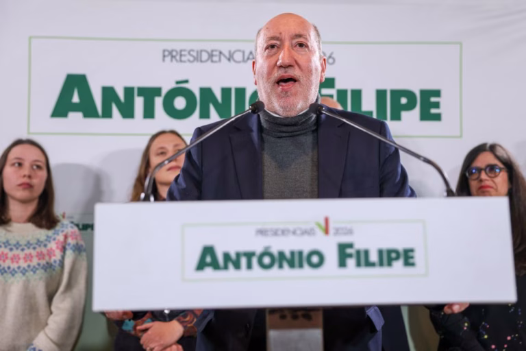 Presidenciais: António Filipe apela ao voto em Seguro para derrotar 