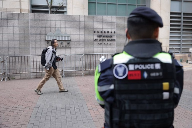 Observatório acusa Pequim de destruir liberdades em Hong Kong