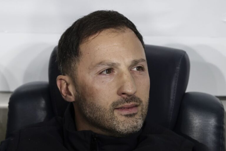 Domenico Tedesco assina pelo Bolonha até 2028