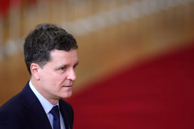 Presidente romeno diz que recebeu convite para 
