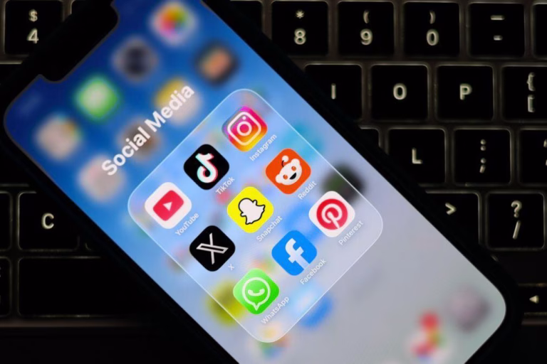 Áustria proíbe redes sociais a menores de 14 anos