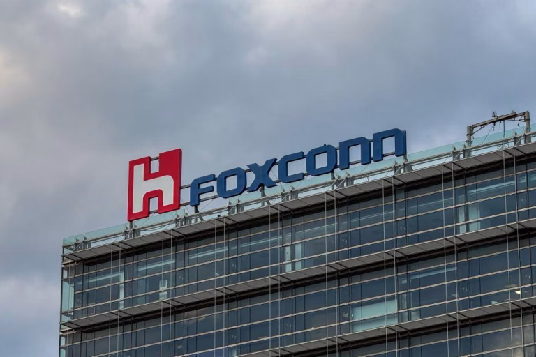 Foxconn alia-se à francesa Bull para desenvolver infraestruturas de IA na Europa