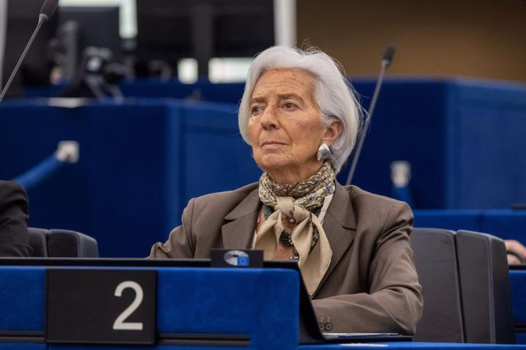 Lagarde sublinha nos EUA importância da independência dos bancos centrais