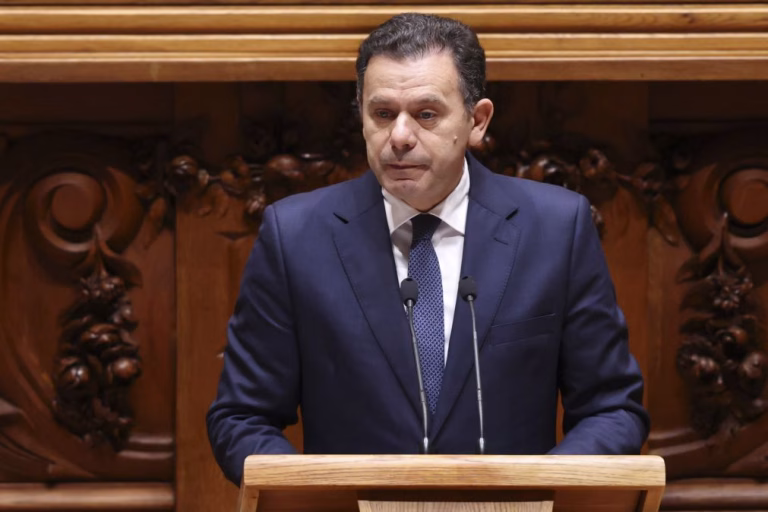 Apoios do Estado já são de 3,5 mil milhões de euros -- primeiro-ministro