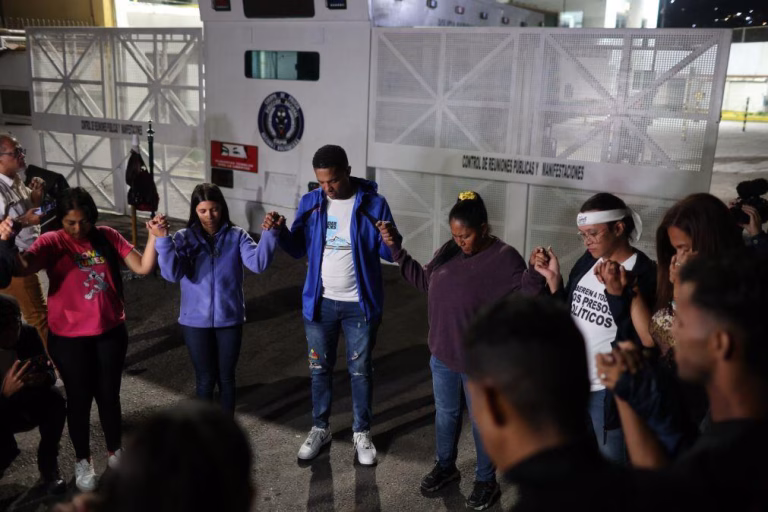 Mais de 200 presos políticos em greve de fome na Venezuela