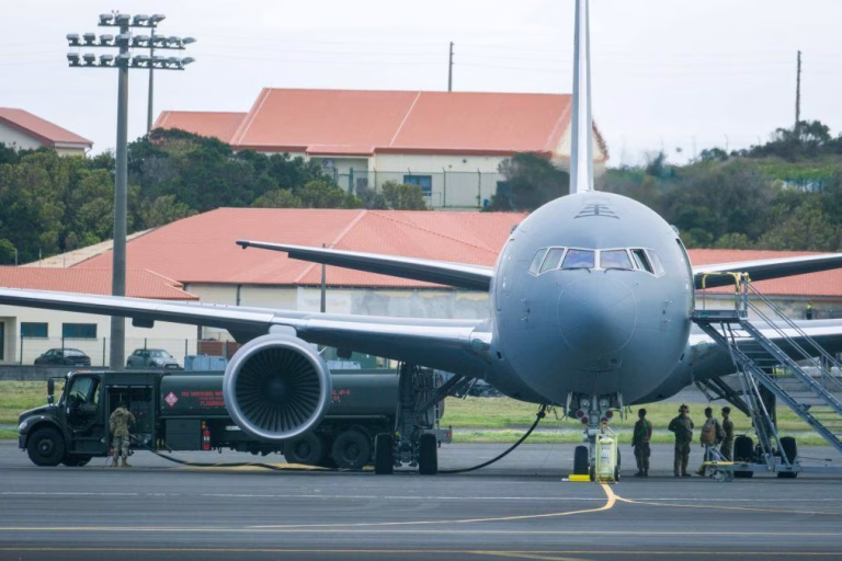 Livre vai pedir esclarecimentos ao Governo sobre Lajes, PCP pede 