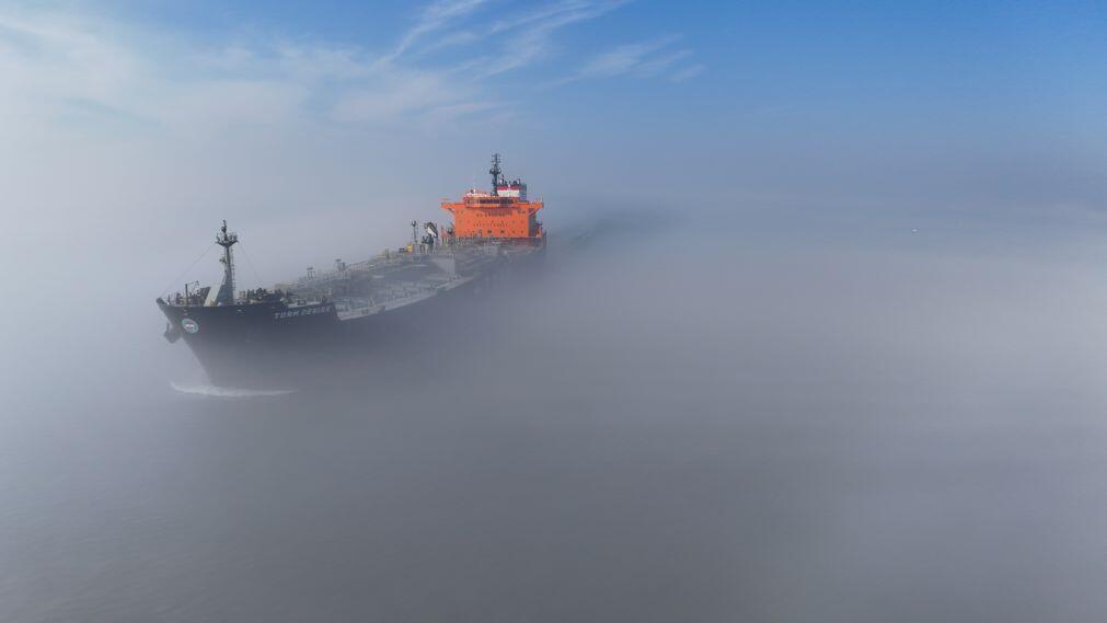 Armadores esperam informações sobre Ormuz enquanto 600 navios se preparam para sair
