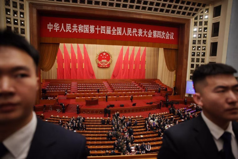 China fixa meta de crescimento económico entre 4,5% e 5% para este ano
