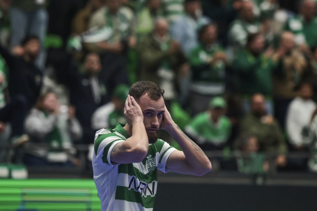 Sporting goleia Sporting de Braga e encontra Benfica na final da Liga de futsal