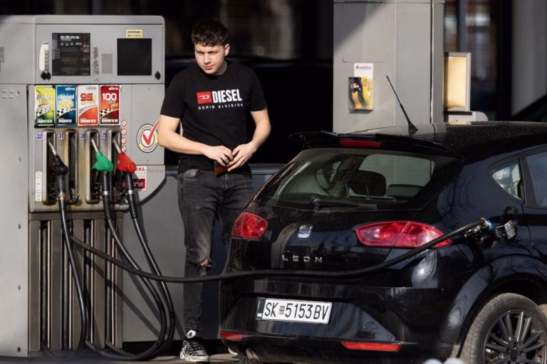 Petróleo Brent desce dos 100 dólares após reunião do G7