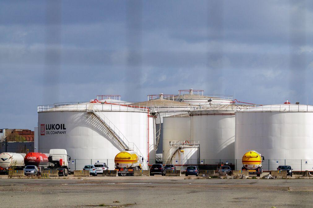 Cotação do Brent para entrega em agosto sobe 0,90% para 80,57 dólares