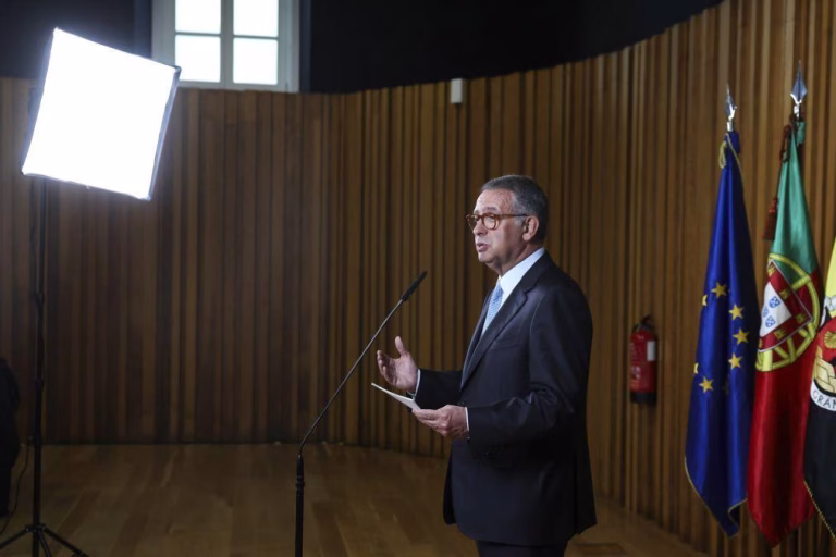 Presidente da República felicita líder da oposição húngara pela sua vitória