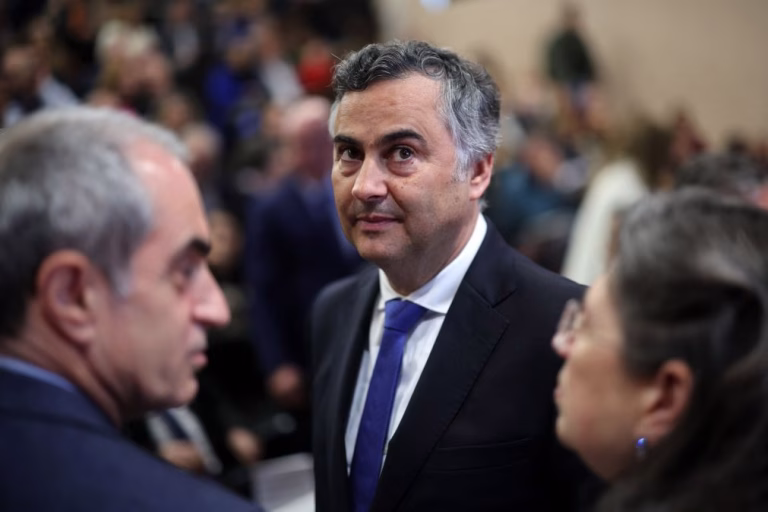 Sindicatos e Governo voltam a reunir-se para decidir futuro de professores