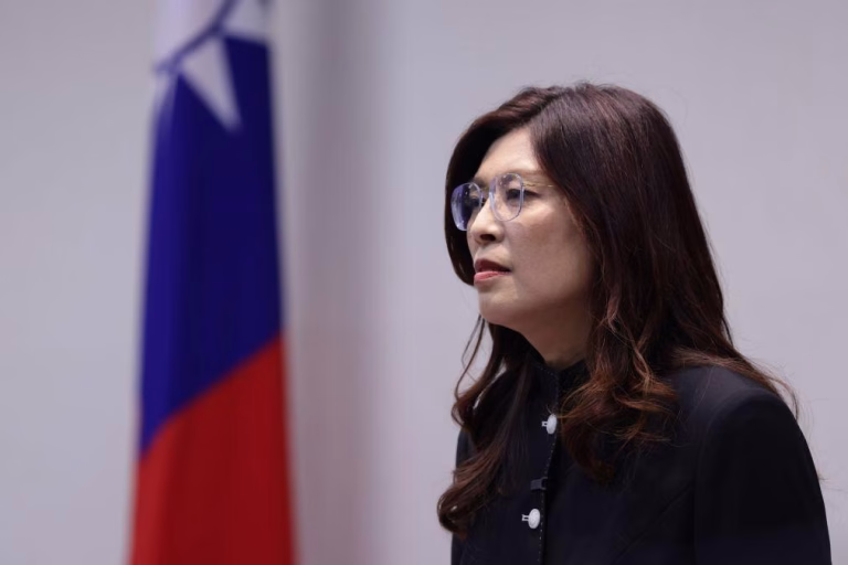 Líder da oposição de Taiwan pede aos EUA e China que não usem ilha como 