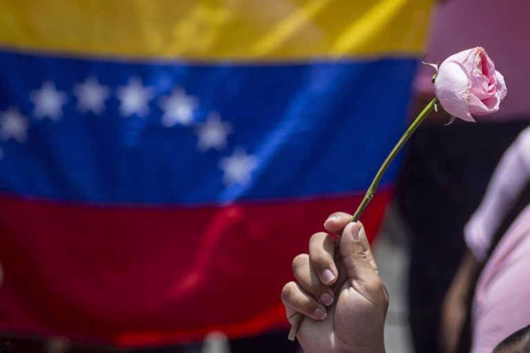 Venezuela pede acesso a 4,26 mil milhões de euros bloqueados no FMI