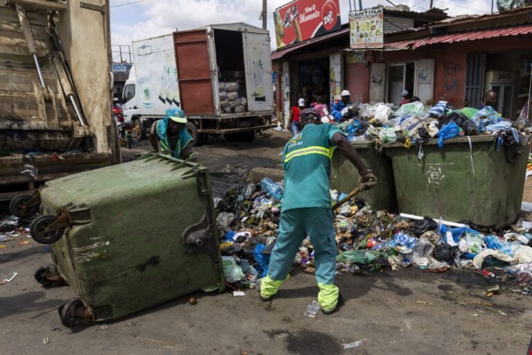 UE financia com 25,3 ME projeto para modernizar gestão do lixo em Luanda