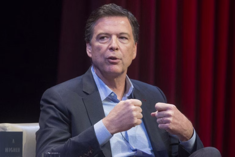 Ex-diretor do FBI Comey diz 