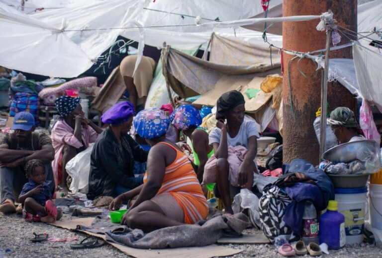 Pelo menos 1,5 milhões de pessoas deslocadas devido à violência no Haiti - OIM