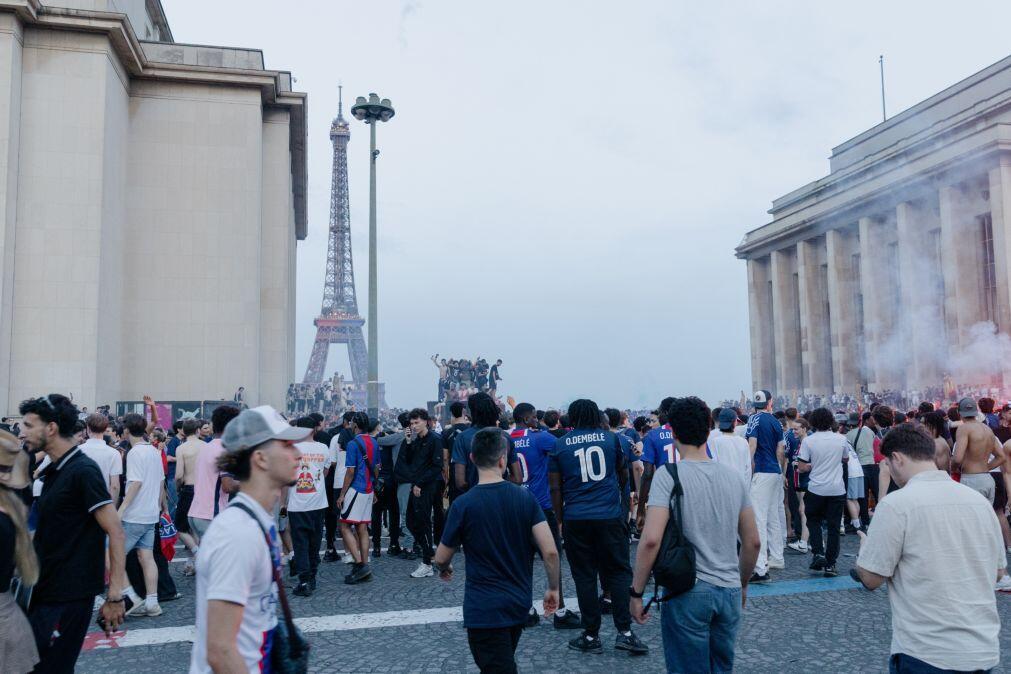 Polícia fez 890 detenções durante tumultos após vitória do PSG em França
