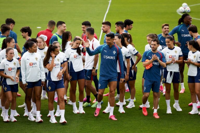 Mundial2026: Segundo treino de Portugal com o apoio da seleção feminina