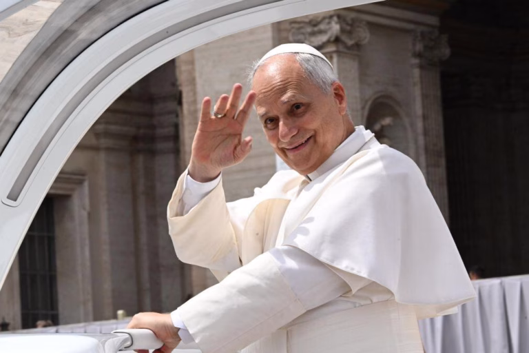 Papa Leão XIV chega hoje a Madrid com imigração no centro da agenda